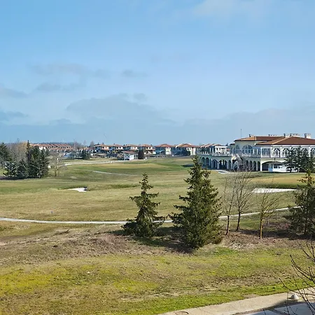 Ines - Golf Und Bulgarien 아파트 발치크